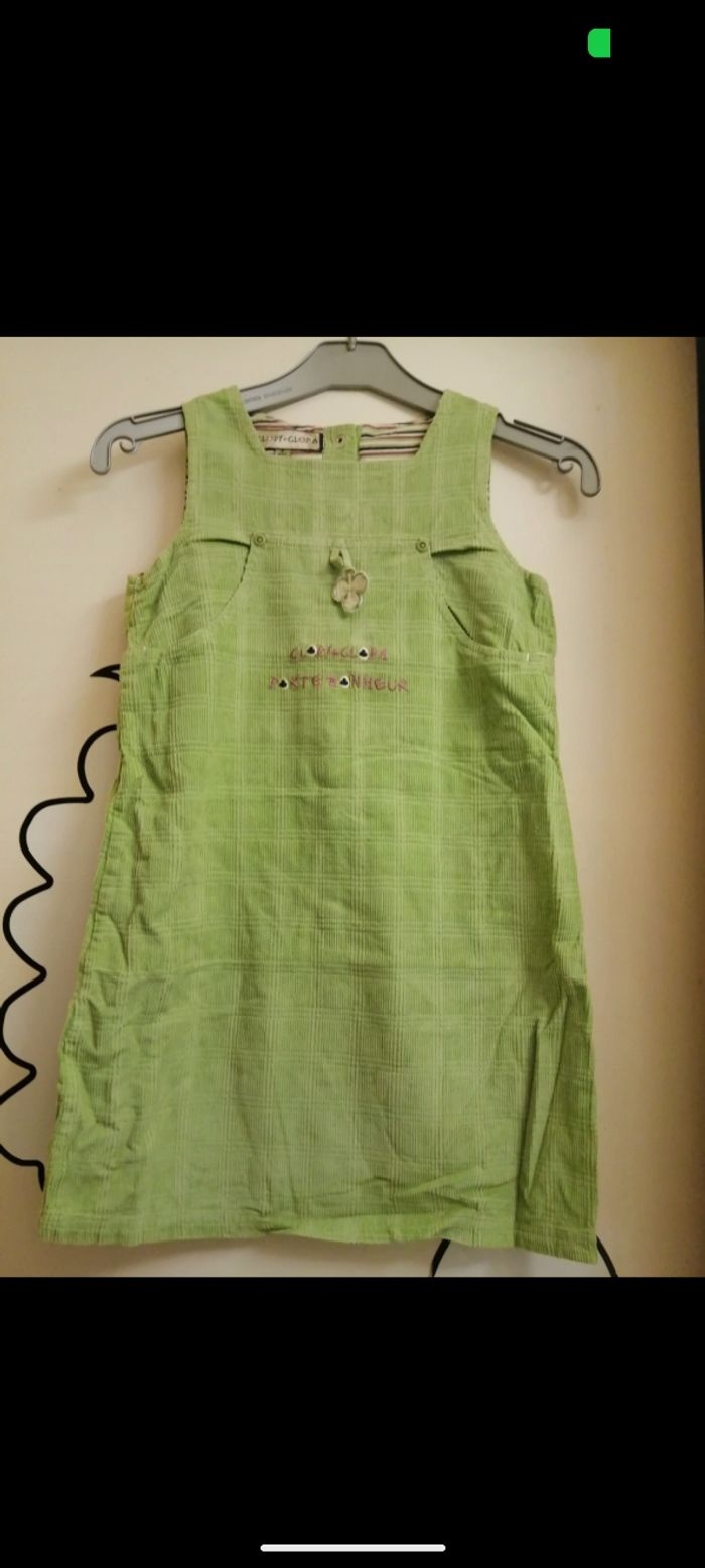 Belle robe Glopi+Glopa verte en velours. Taille 8 ans