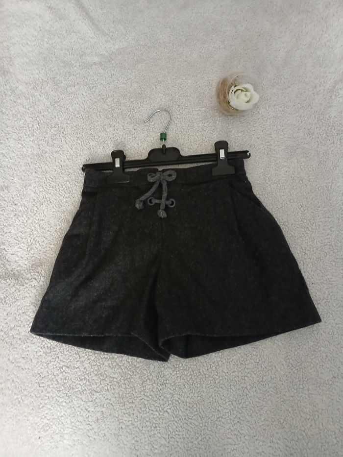 Short hiver gris  7 ans Zara