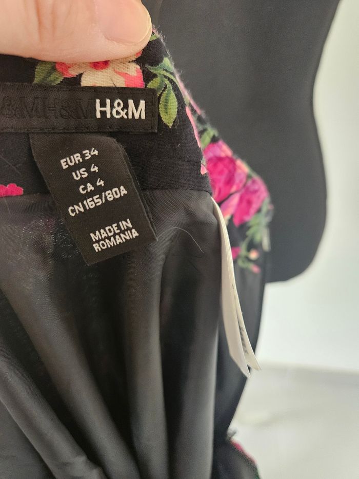 Jupe fleurie - H&M - Taille 34 - photo numéro 4
