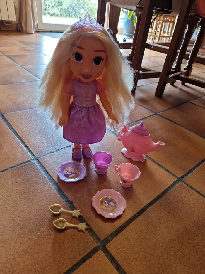 Poupée raiponce service thé