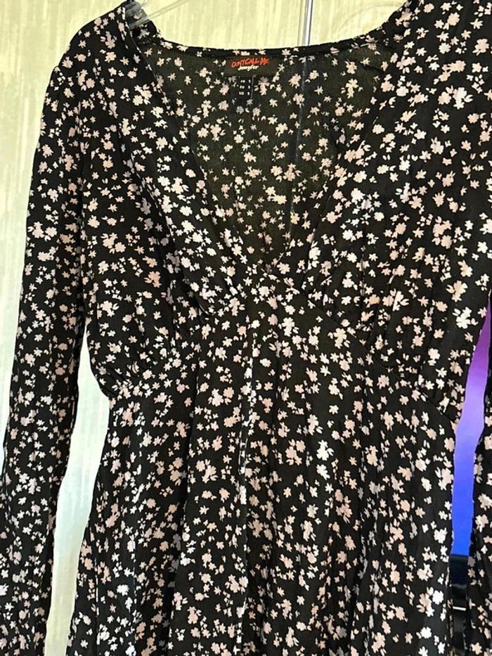 Blouse fleurie taille 36 marque Jennyfer • - photo numéro 2