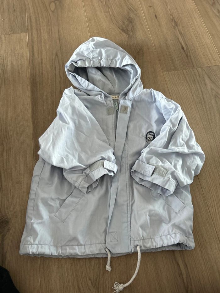 Veste coupe vent avec capuche 3 ans