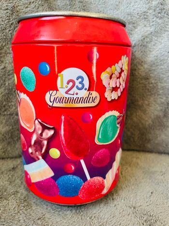 Boîte métal tirelire