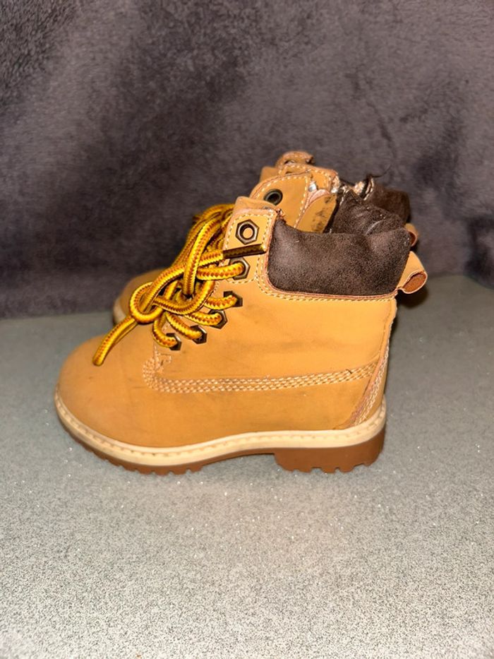Chaussures 25 - photo numéro 5