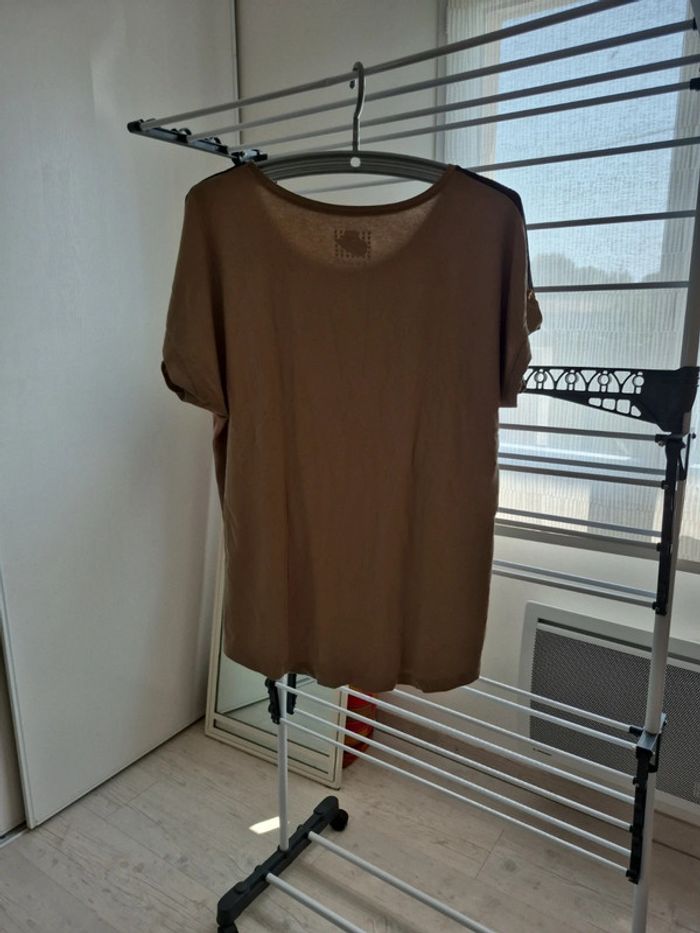 Tee-shirt Taille 1 - photo numéro 2