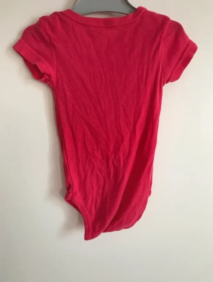 Body fuschia manches courtes 6 mois - photo numéro 2