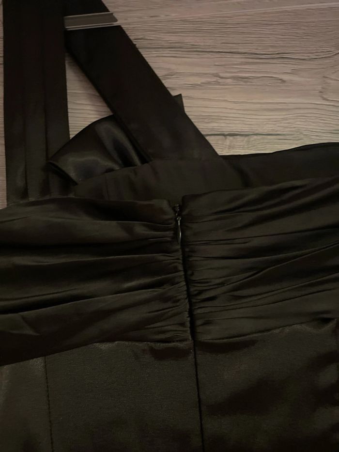Robe noir satin - photo numéro 4