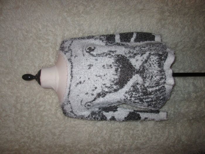 Pull blanc motif animal