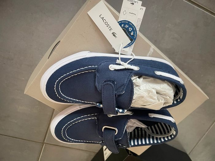 Chaussures bateau Lacoste Keel neuves 31 - photo numéro 5