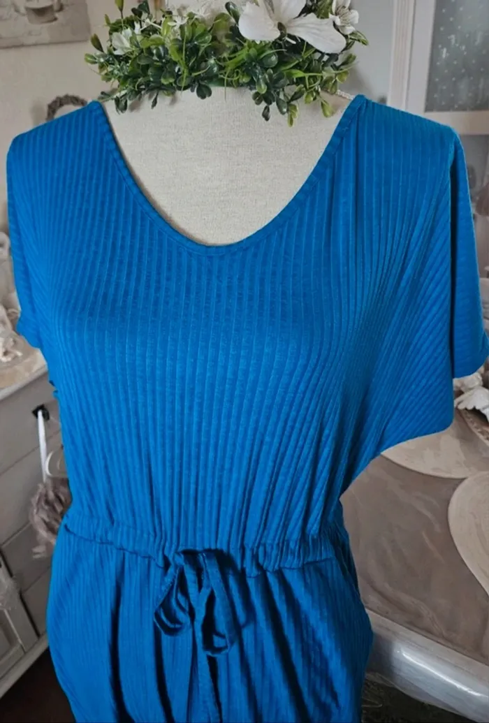 Combi short bleu Made in Italy Taille 40/42 Neuf - photo numéro 2