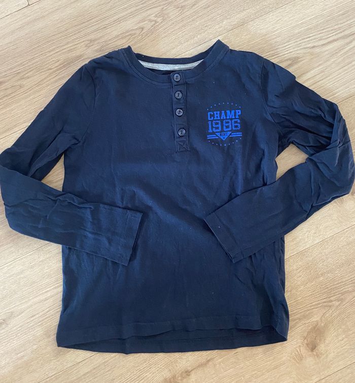 Tee shirt bleu 8 ans