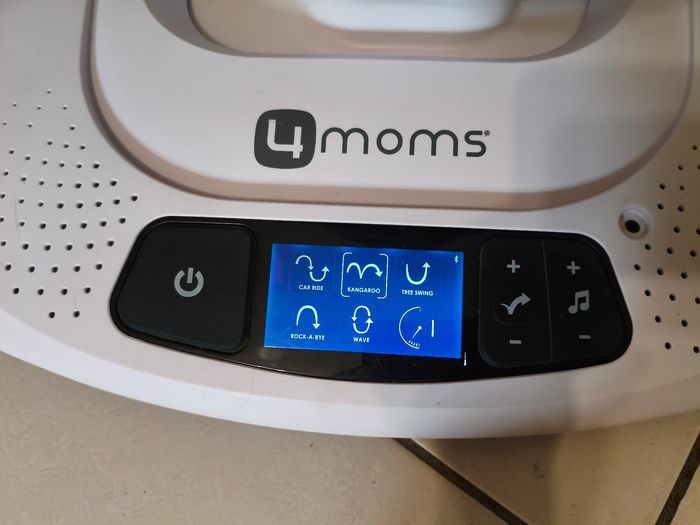 Balancelle bébé 4moms MamaRoo – 5 mouvements & musiques - photo numéro 4