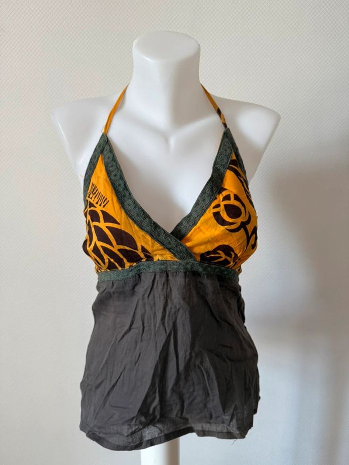 Top vintage en bon état taille S-M etnick