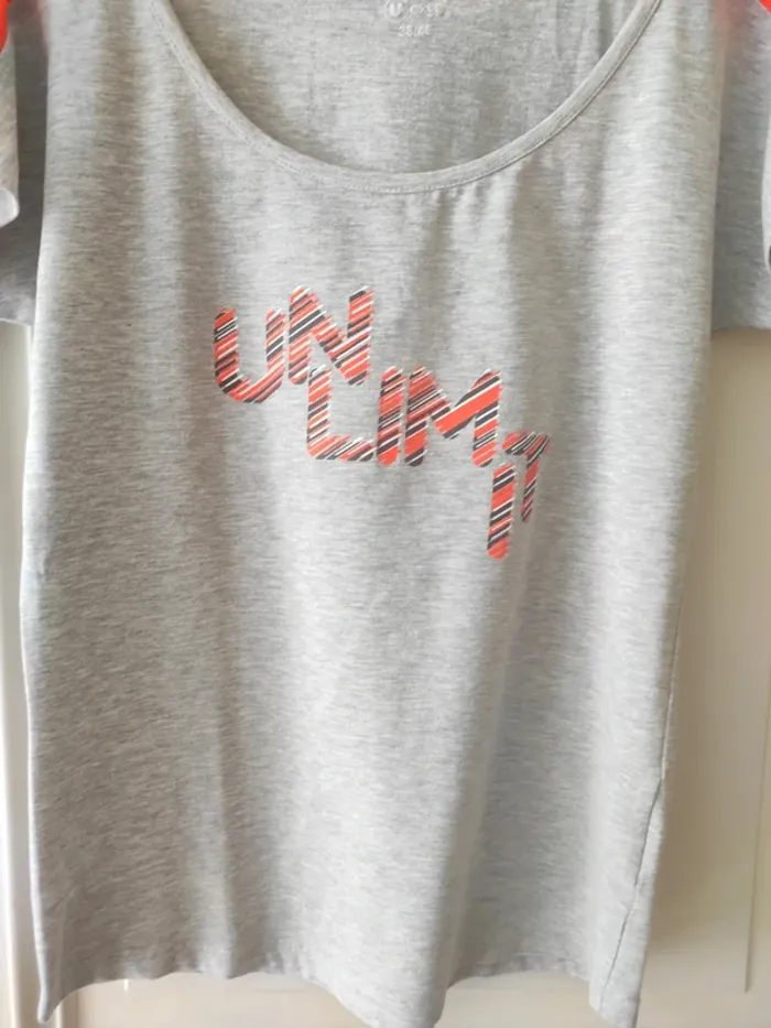 💐T-shirt manches courtes   - iOxyg  - taille 38/40- neuf jamais porté  💐 - photo numéro 2
