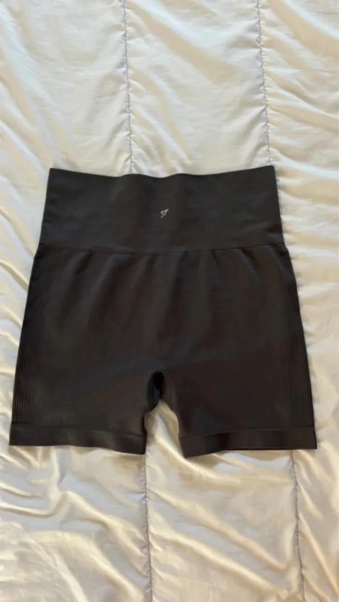 Short de sport - photo numéro 2