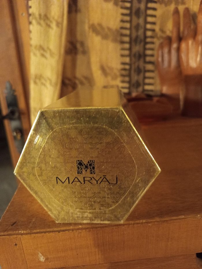 Parfum dark woods b'y maryaj perfumes - photo numéro 3