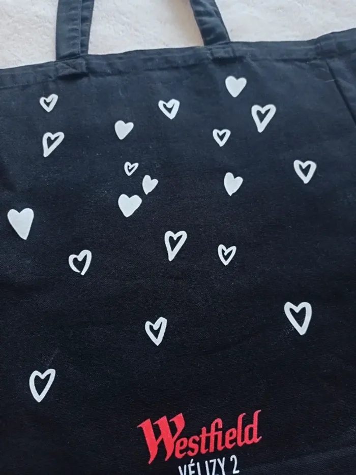 Tote bag noir avec coeurs blanc - photo numéro 2