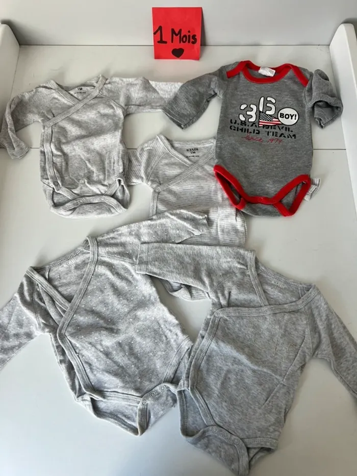 Bodies manches longues 1 mois