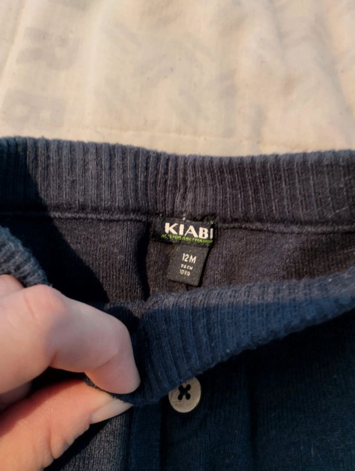 Pantalon et chaussettes 12 mois - photo numéro 2