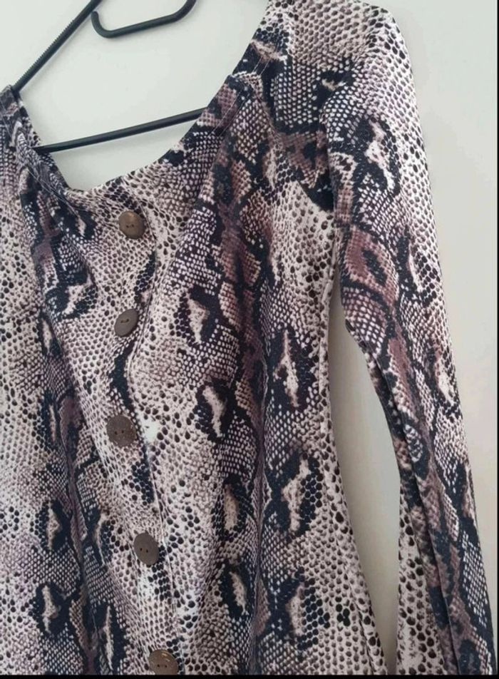Robe  moulante  taille  40 - photo numéro 2