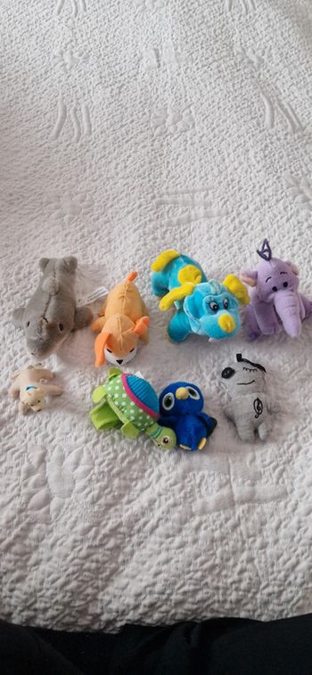 Lot de 8 petites peluches