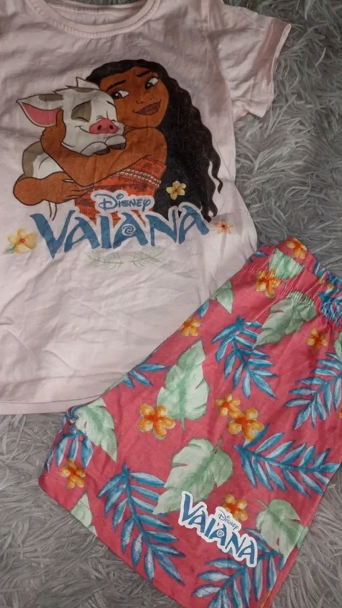 Pyjama Vaiana 4 ans 💐 - photo numéro 2