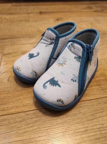 Chaussons pointure 21