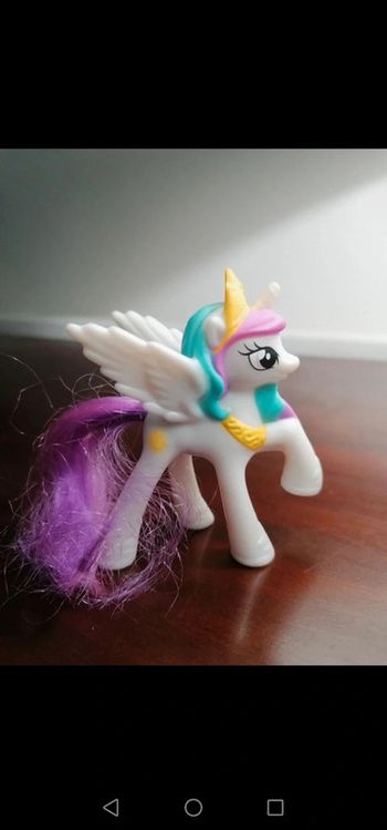 My little pony blanc