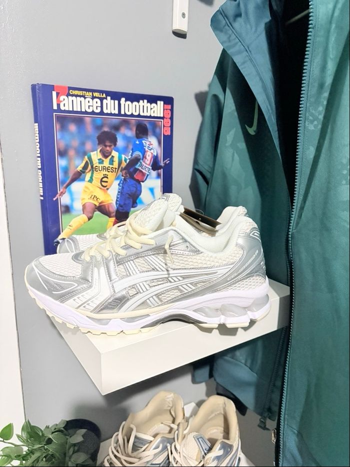 Asics gel Kayano 14 - taille 43,5