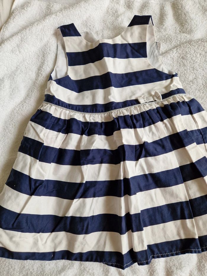 Robe cérémonie 18 mois et lot de leggins - photo numéro 2