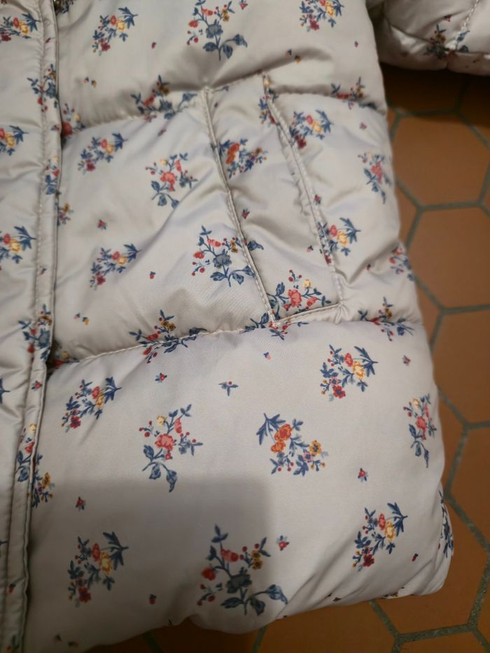 Lot de manteaux  hiver bebe fille 12 mois - photo numéro 6