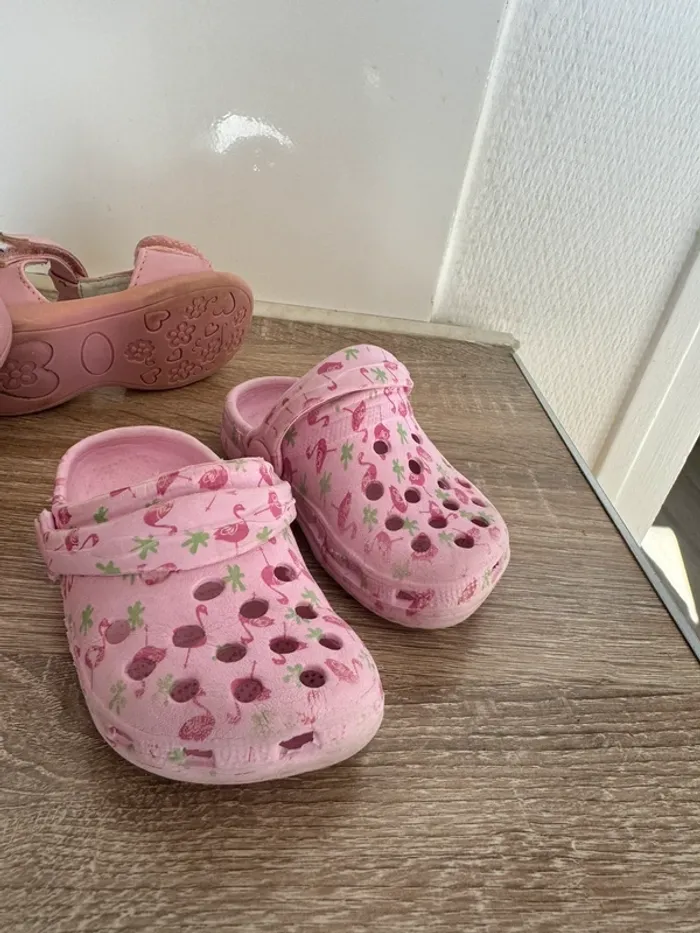 Sabote et sandales bébé - photo numéro 3