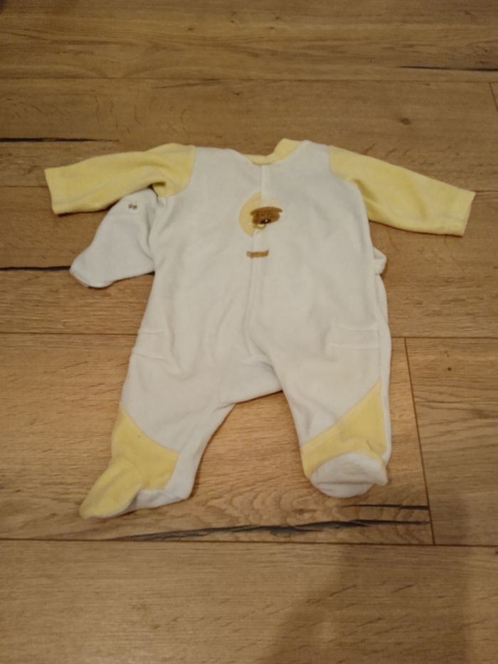 Pyjamas 1 mois