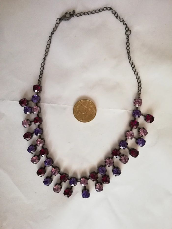 Sublime ras du cou vintage authentique bien lire merci