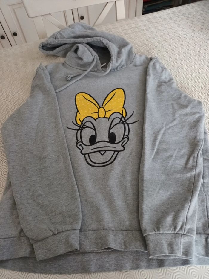Sweat-shirt  Disney minnie à capuche taille M . Bon état - photo numéro 2