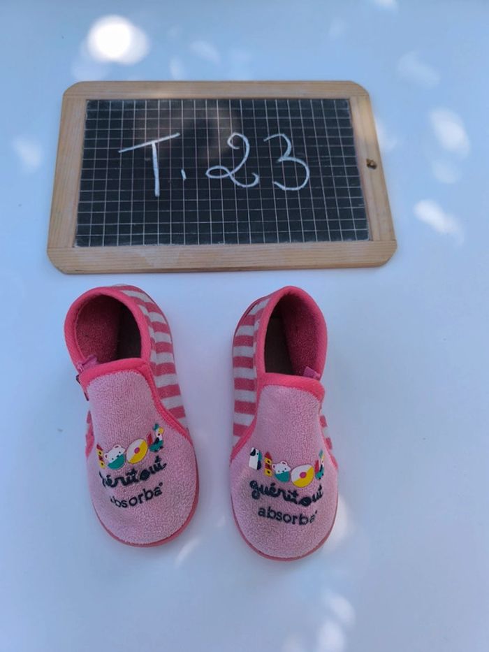 Chaussons Absorba taille 23 en bon état