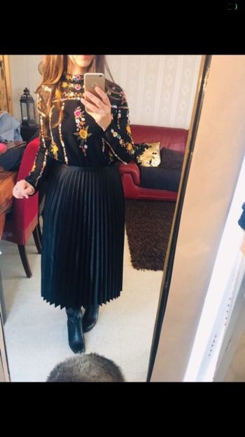 Blouse brodée  Zara