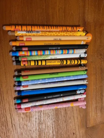 Lot de stylo legami neuf 16 stylos