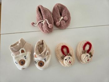 Mot 3 chaussons bébé 0/6 mois
