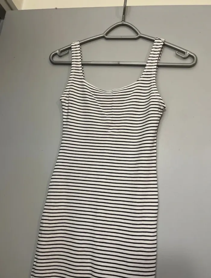 Robe moulante Bershka - photo numéro 2