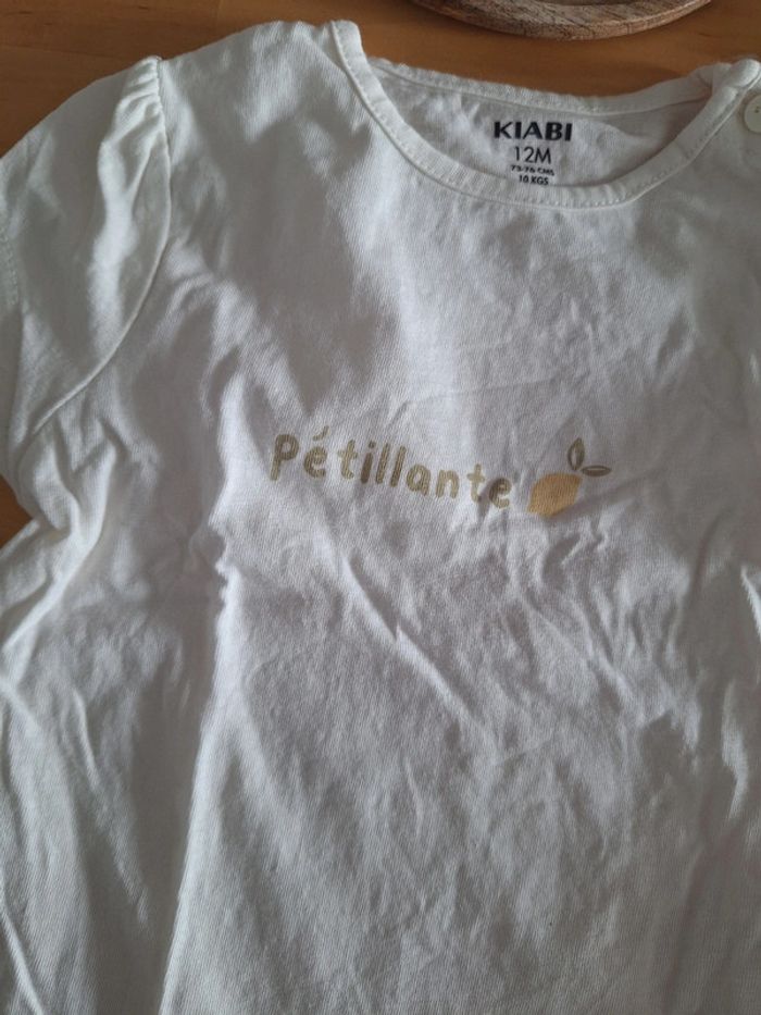 T-shirt manches courtes pour fille taille 12mois marque Kiabi en très bon état - photo numéro 3