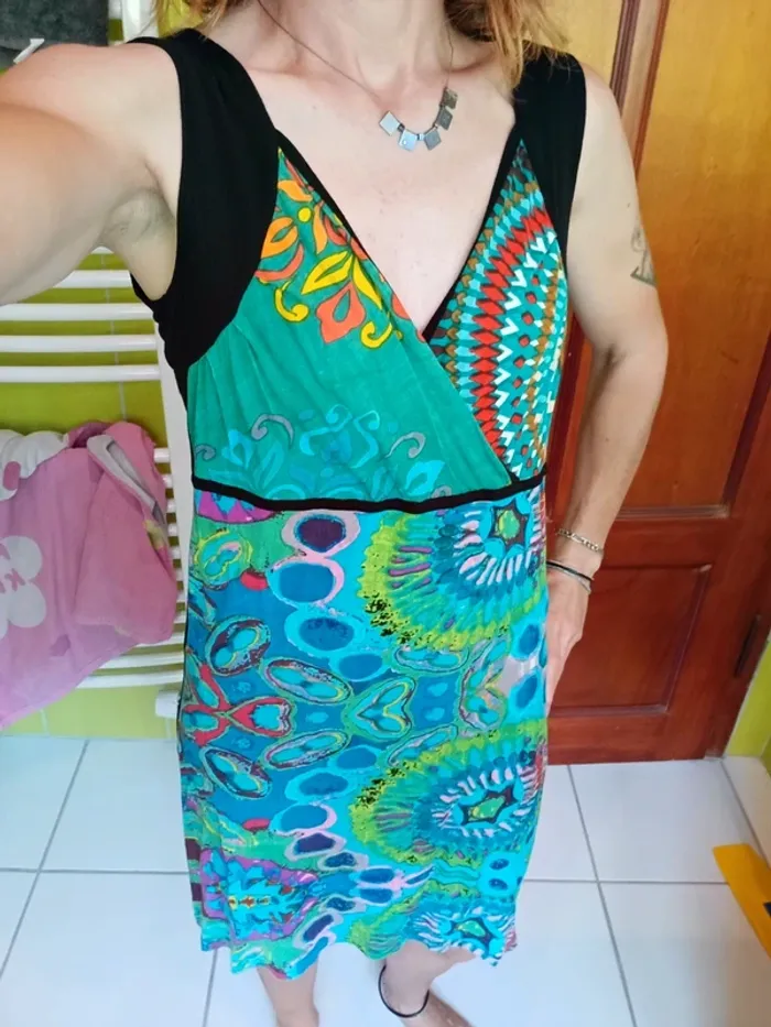 Robe femme noire et multicolore Chaitanya - photo numéro 2