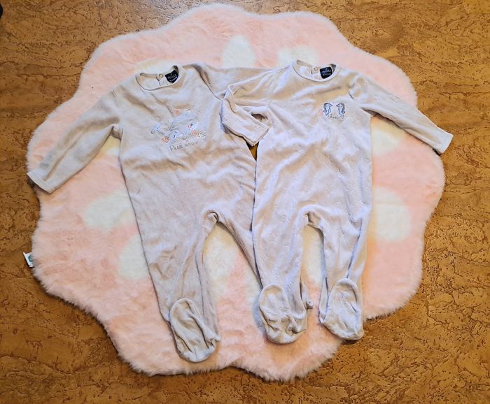 🤍 Lot de 2 pyjamas 1 pièce Le phare de la Baleine taille 18 mois 🤍