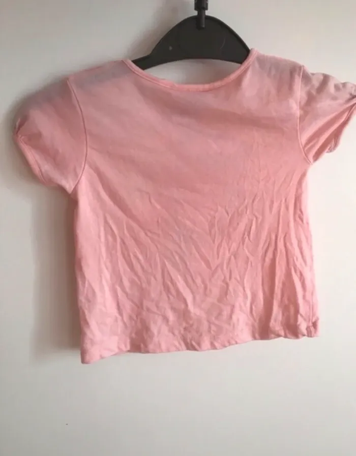 T shirt hello kitty et licorne neuf 6 mois Jamais porté juste lavé - photo numéro 2