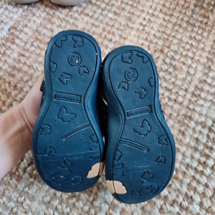 Sandales fermée à scratch fille 23 - photo numéro 4