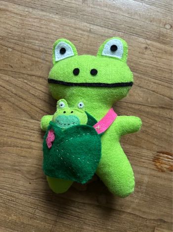 Peluche grenouille