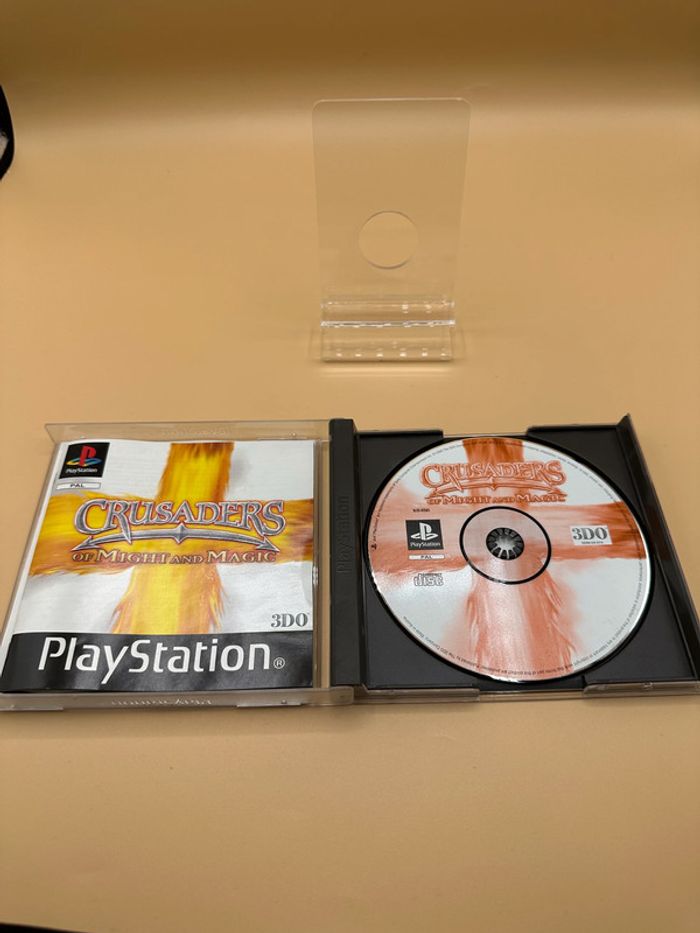 Crusaders Of Might And Magic Playstation PS1 - photo numéro 3