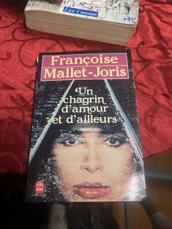 Livre un chagrin d’amour et d’ailleurs
