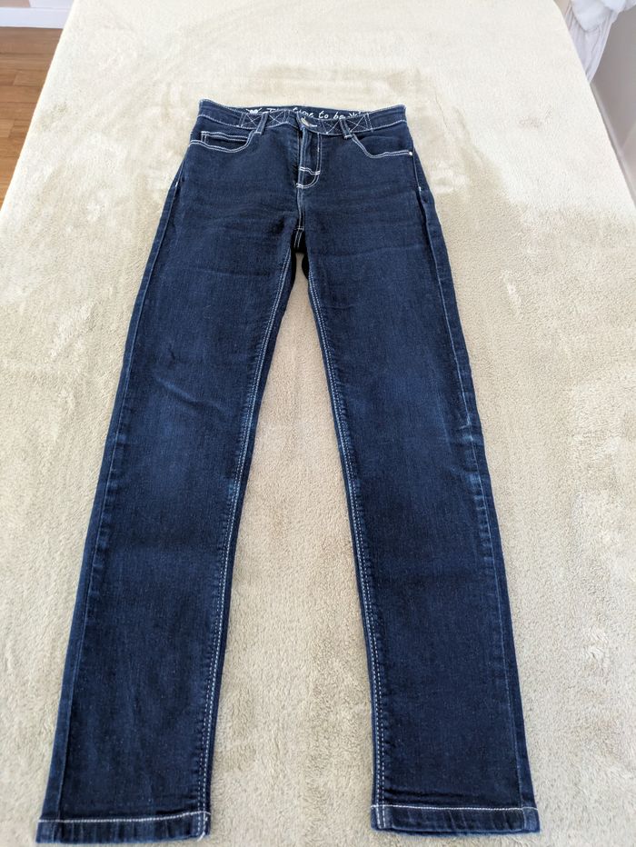 Jean Bleu Foncé Surpiqûres Blanches - Taille 36