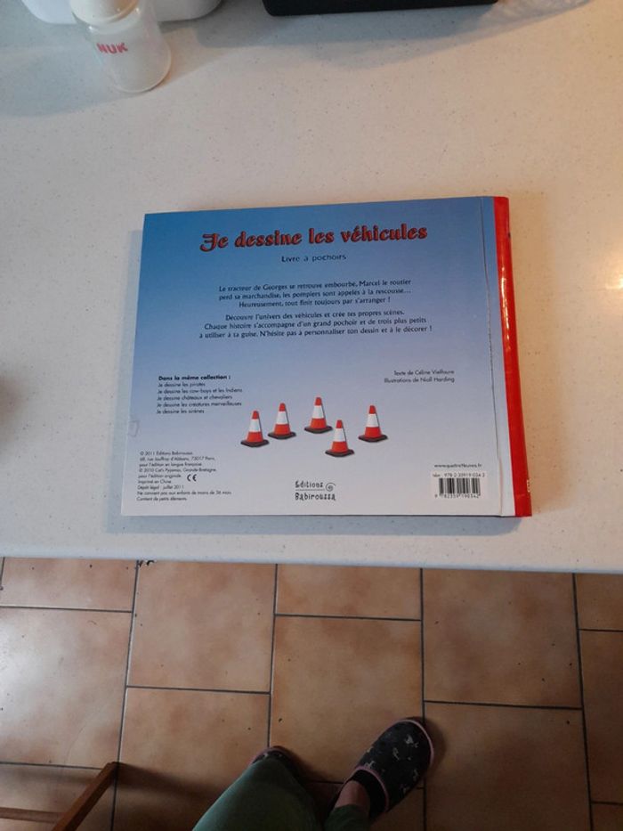 Livre pochoir - photo numéro 2